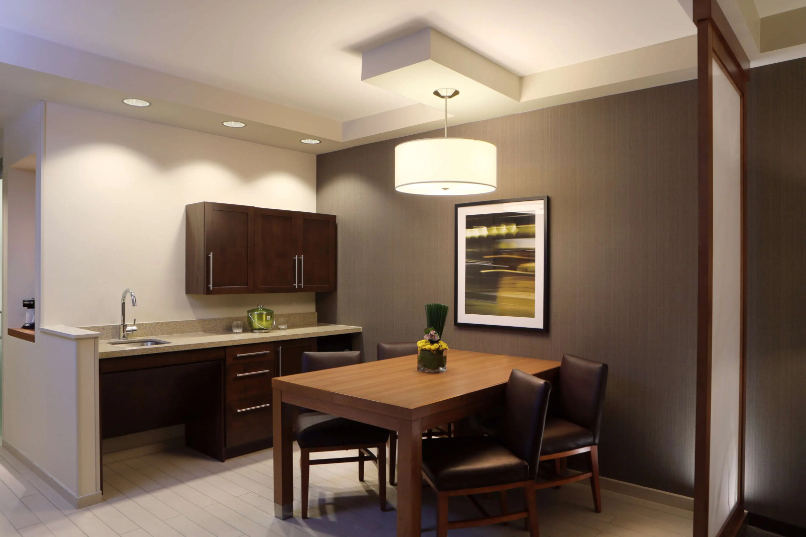 Photo - Flushing Central Hotel 88