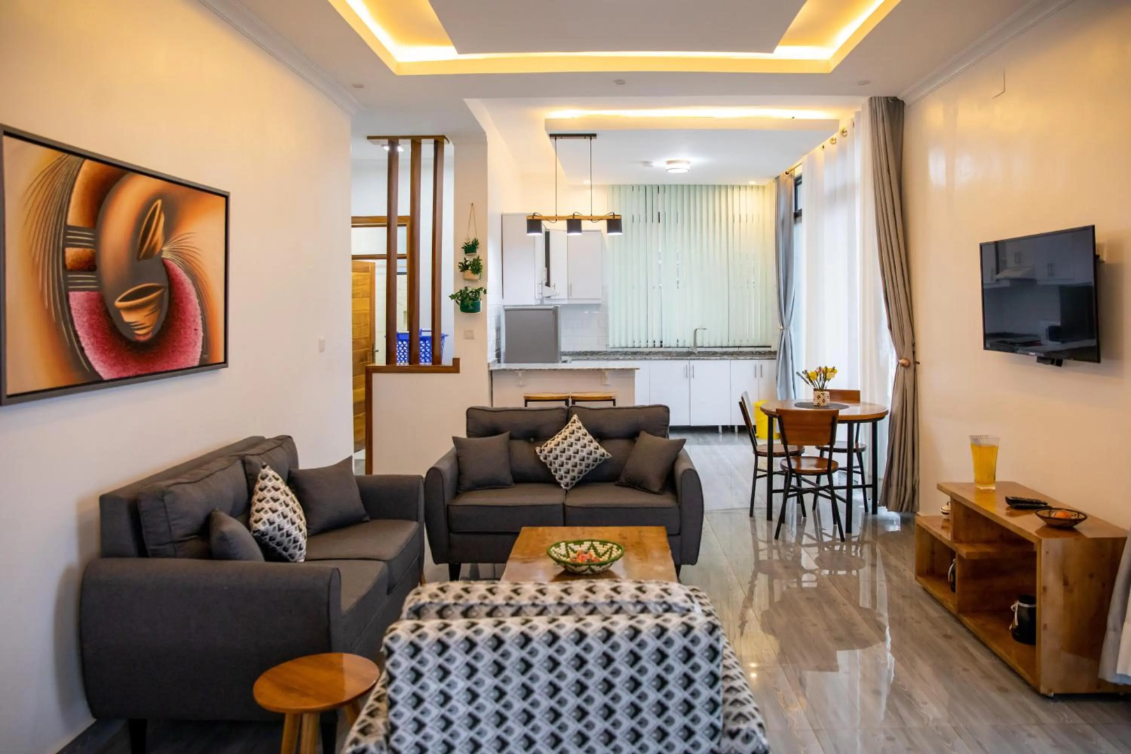 Ikaze Apartments