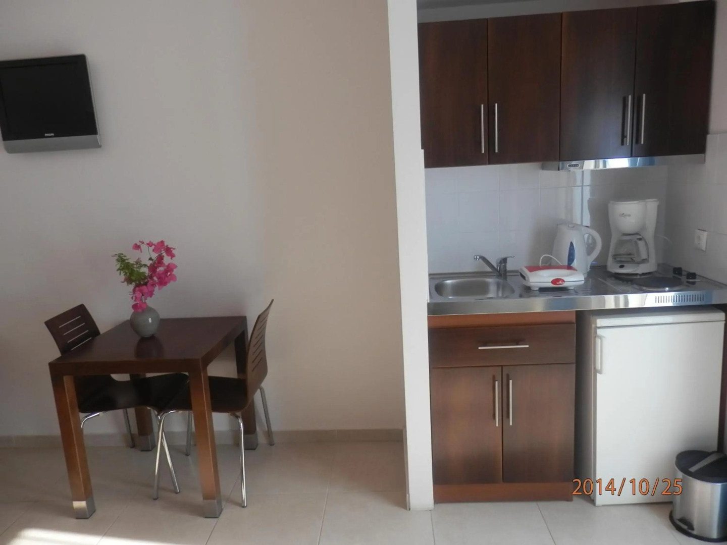 Photo - Glaros Hotel Apartment