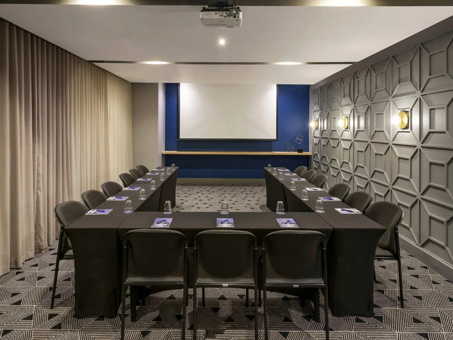 Photo - Pullman Cape Town City Centre