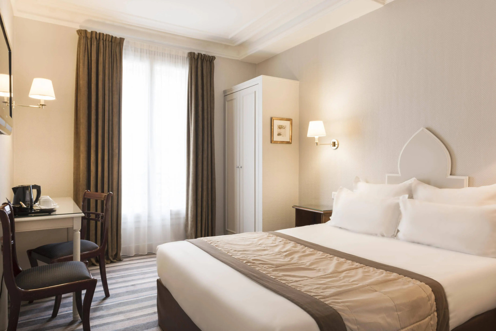 Foto - Magda Champs Elysées