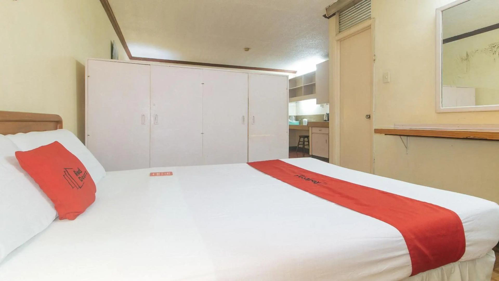 Foto - RedDoorz at Broadway Court Apartelle Quezon City