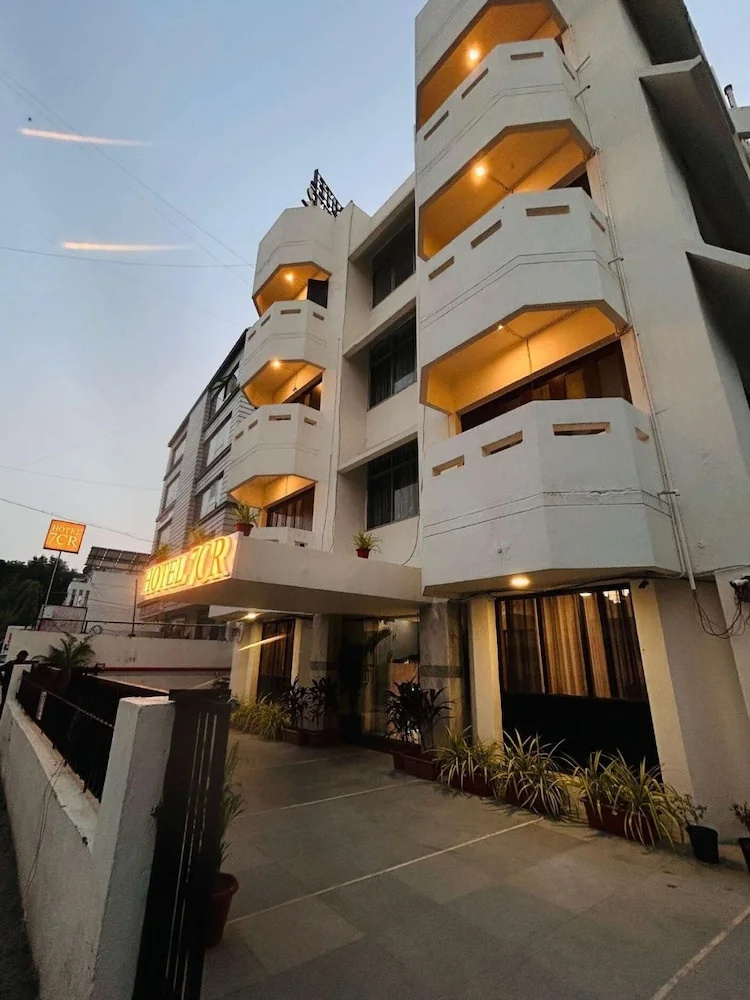 7Cr Hotel