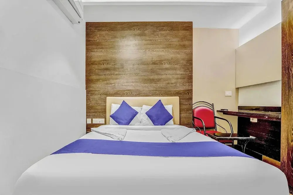 Foto - Hotel Karpagam Lodging House Nr Railway Station & Gandhipuram bus stand