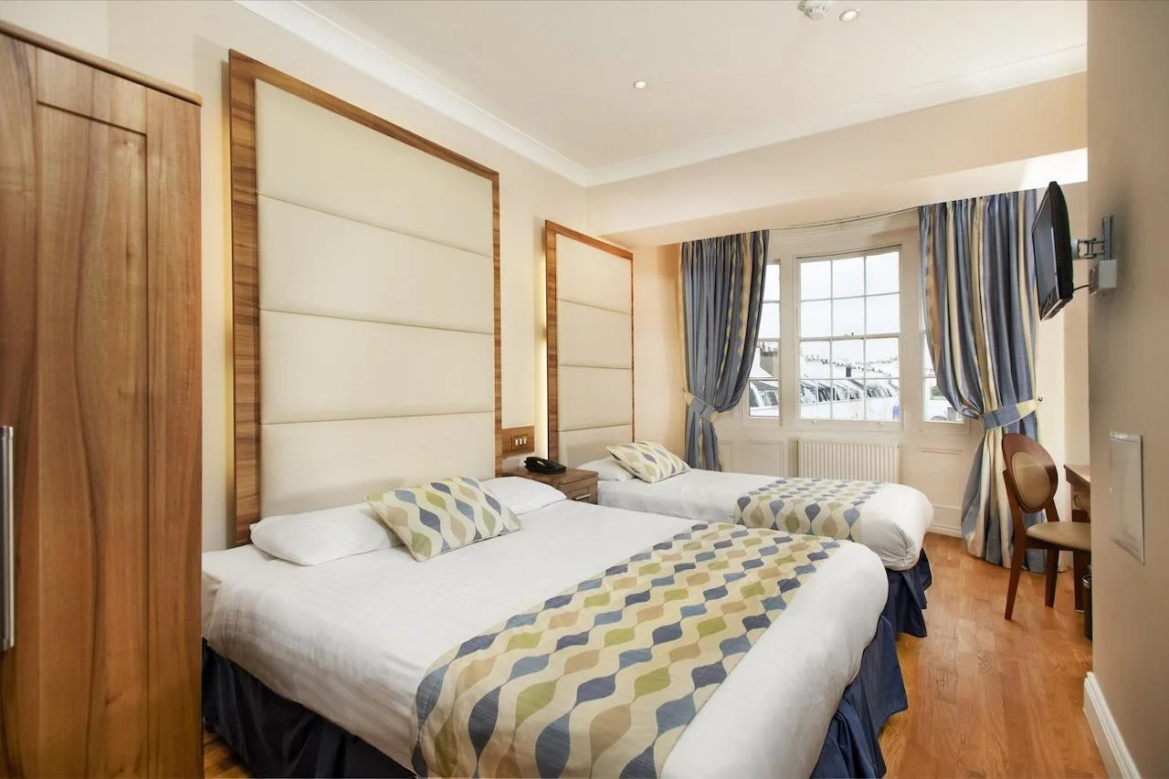 Photo - Royal Eagle Hotel