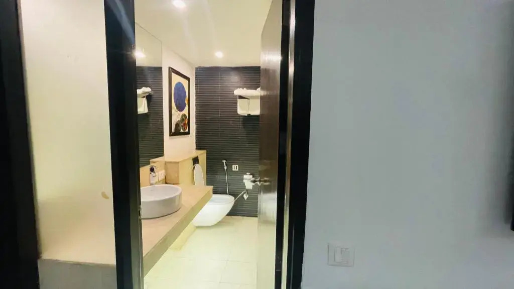 Photo - Saltstayz Select - Malcha & Chankyapuri