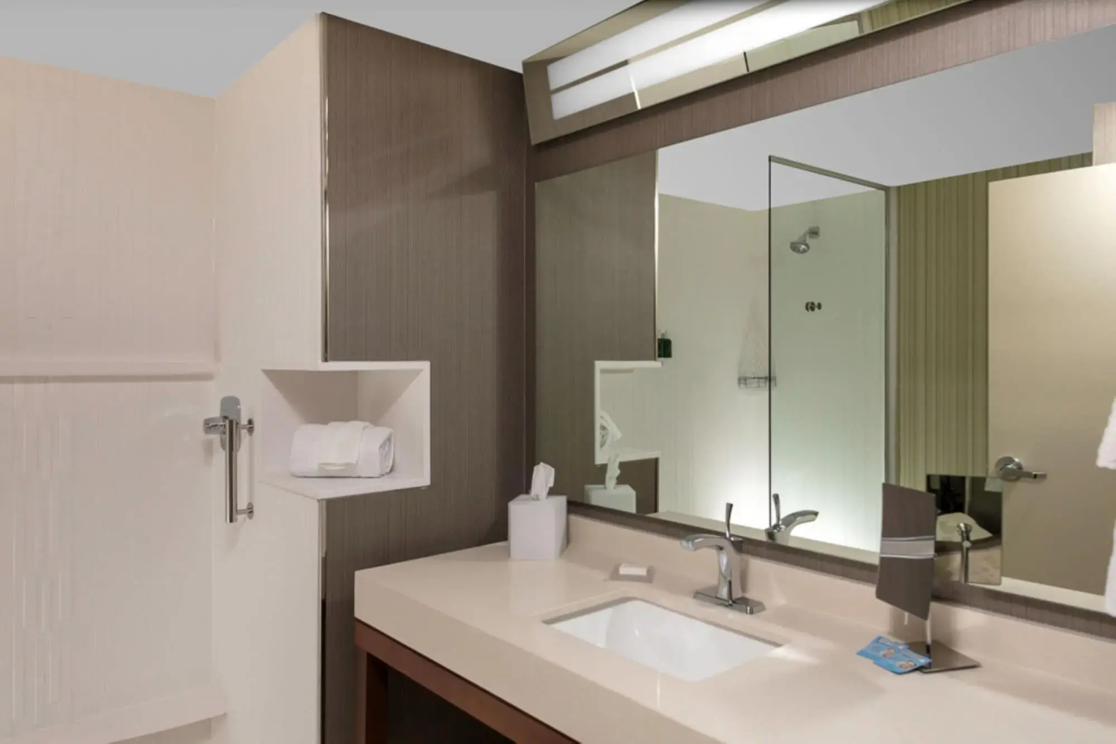 Photo - Courtyard by Marriott Indianapolis West - Speedway