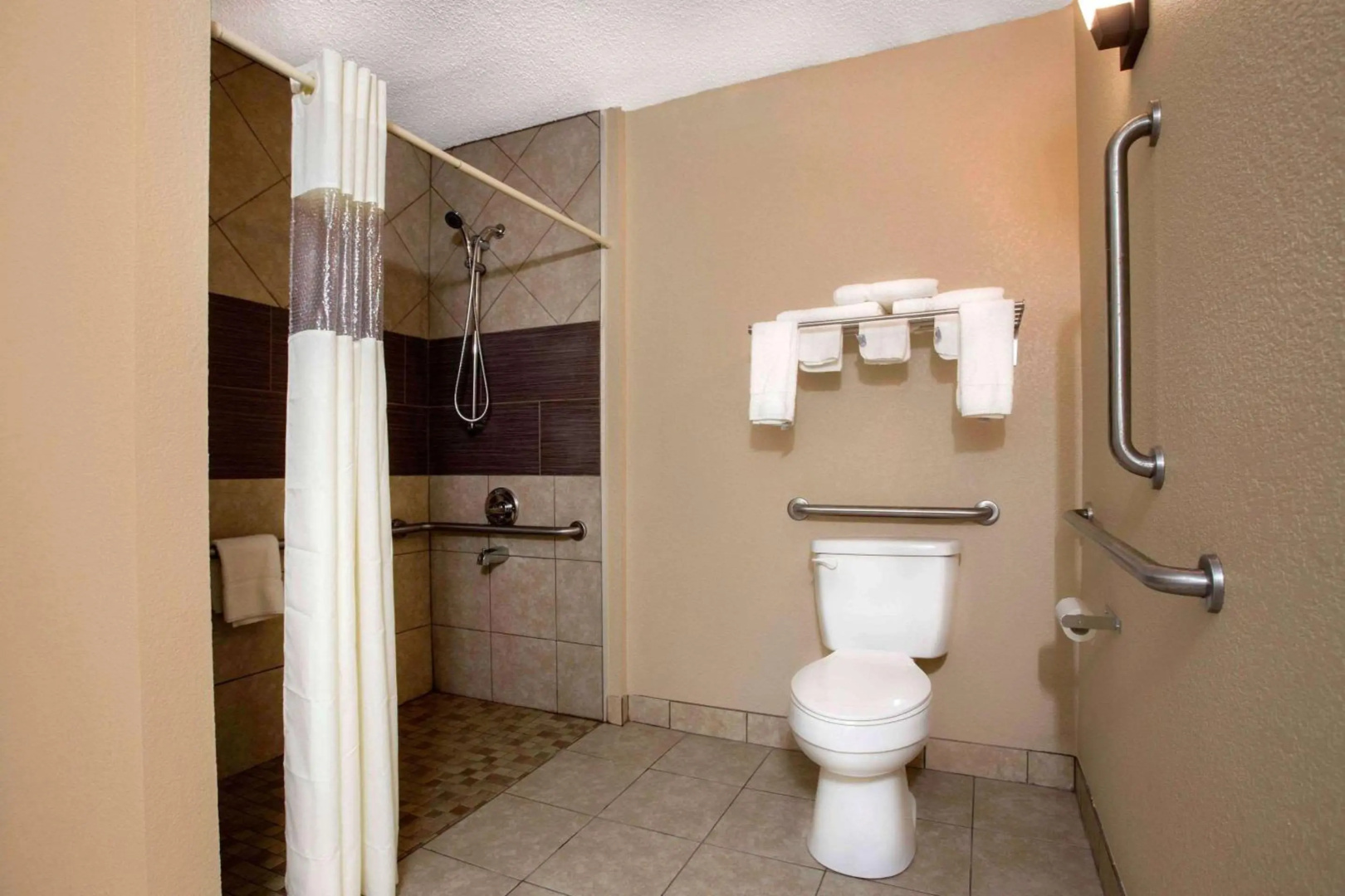 Foto - Quality Inn & Suites University Area