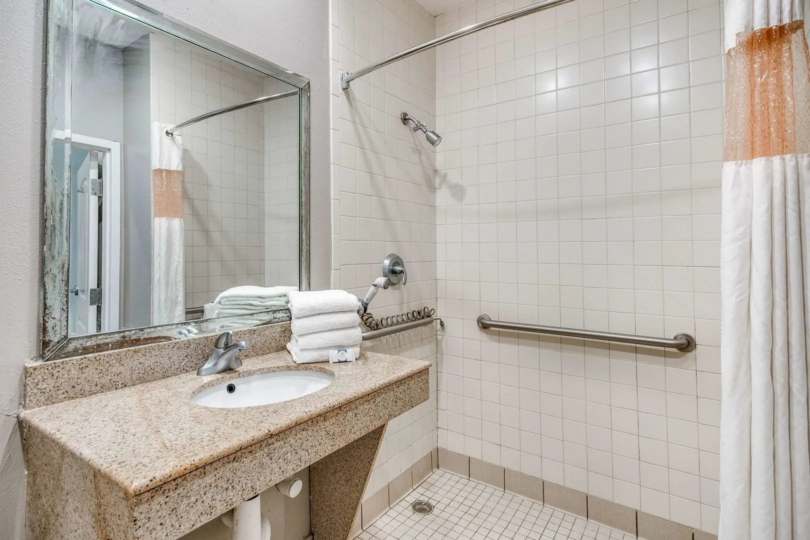 Photo - Sonesta Essential Hotel Houston-I-45 Spring