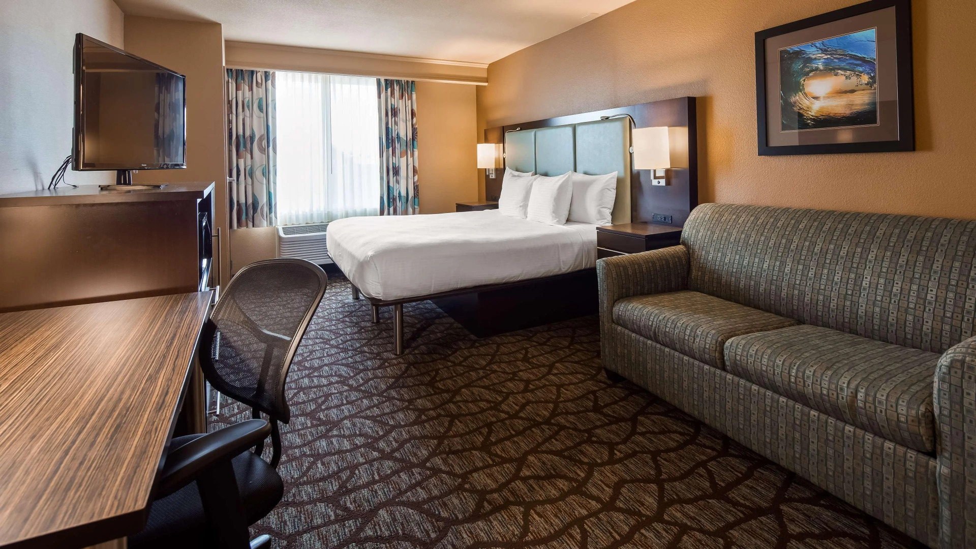 Photo - Best Western Plus Oceanside Palms