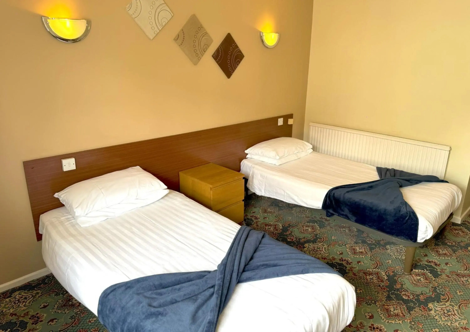 Photo - The Oakland Hotel