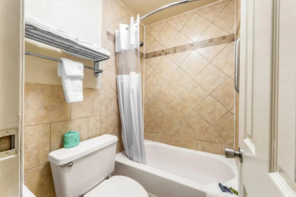 Photo - Econo Lodge Charlotte Airport