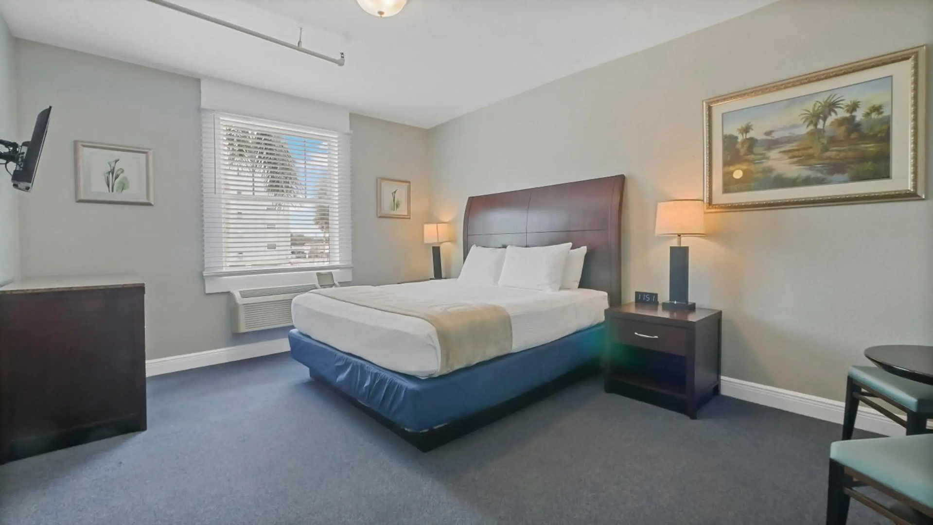 Photo - Crystal Bay Historic Hotel