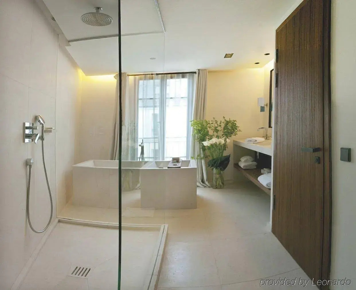 Photo - Le Metropolitan, Paris Tour Eiffel, a Tribute Portfolio Hotel