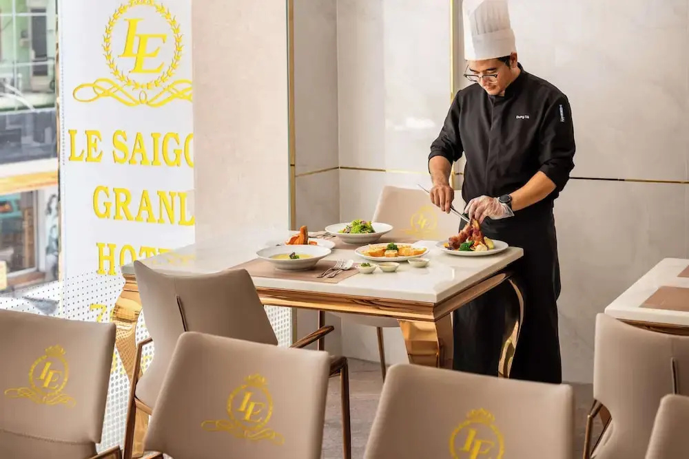 Photo - Le Saigon Grand Hotel