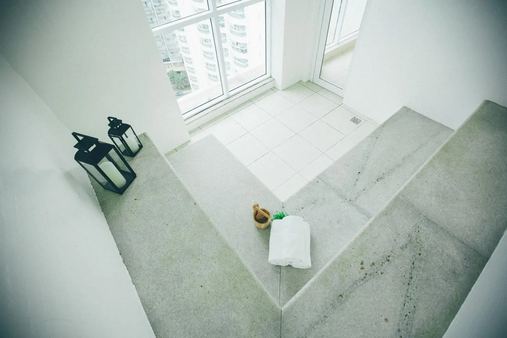 Photo - Saint Moritz Hplus Express