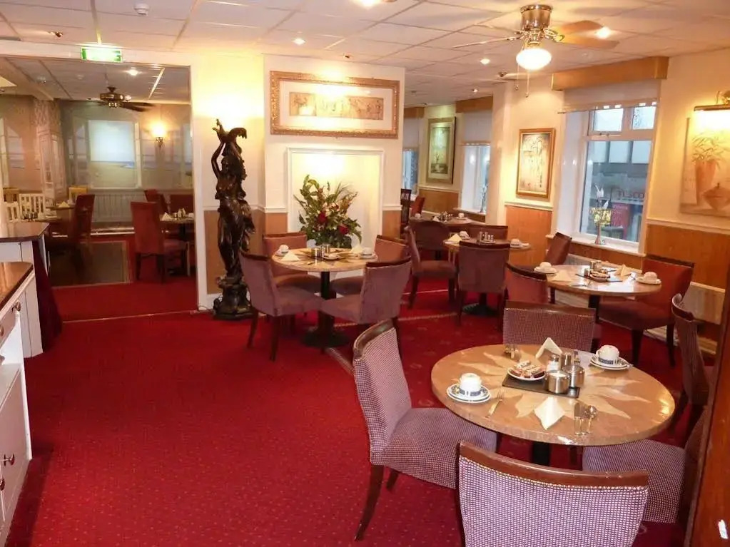 Photo - The Regal Hotel