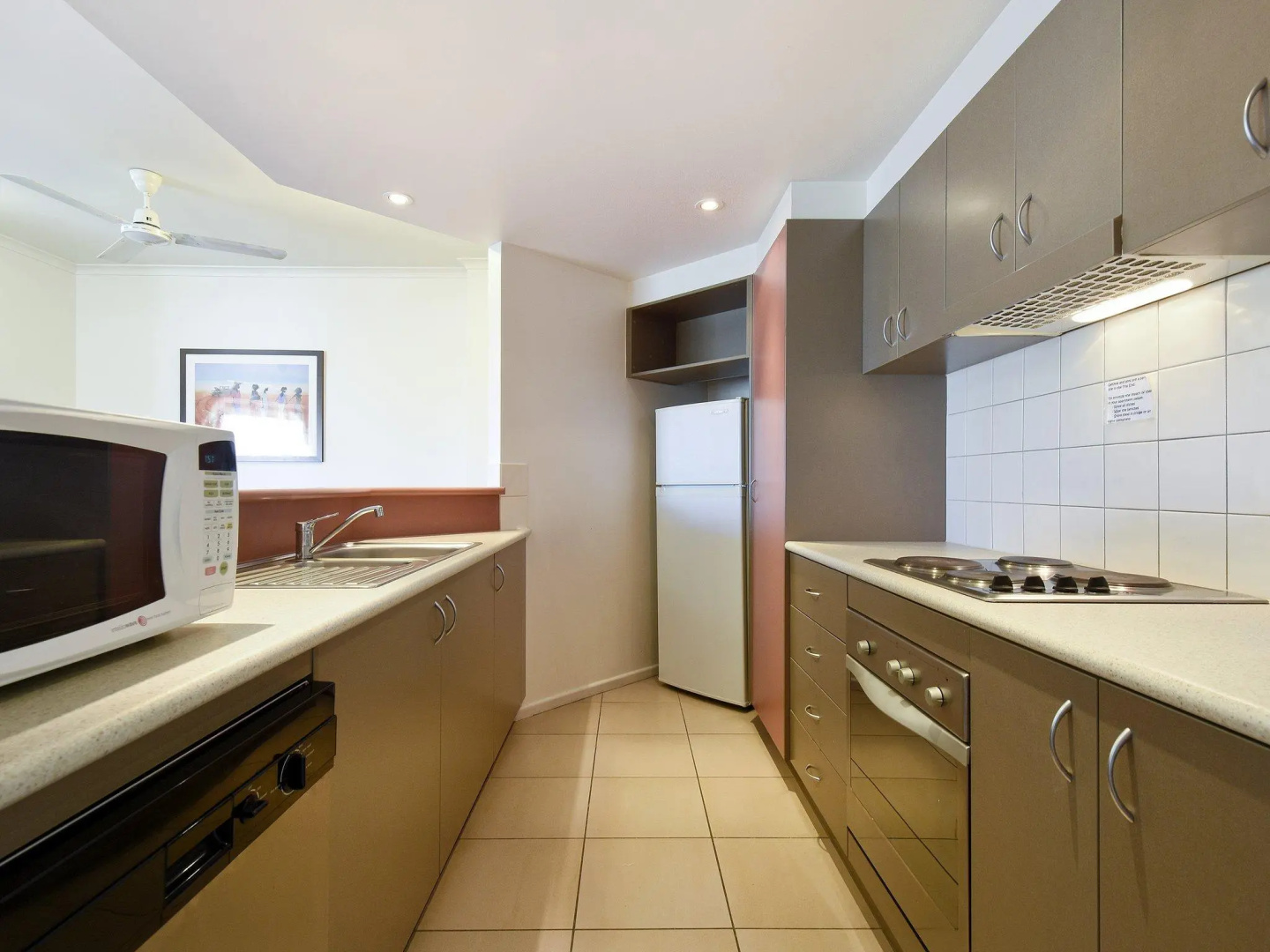 Photo - Metro Advance Apartments & Hotel, Darwin