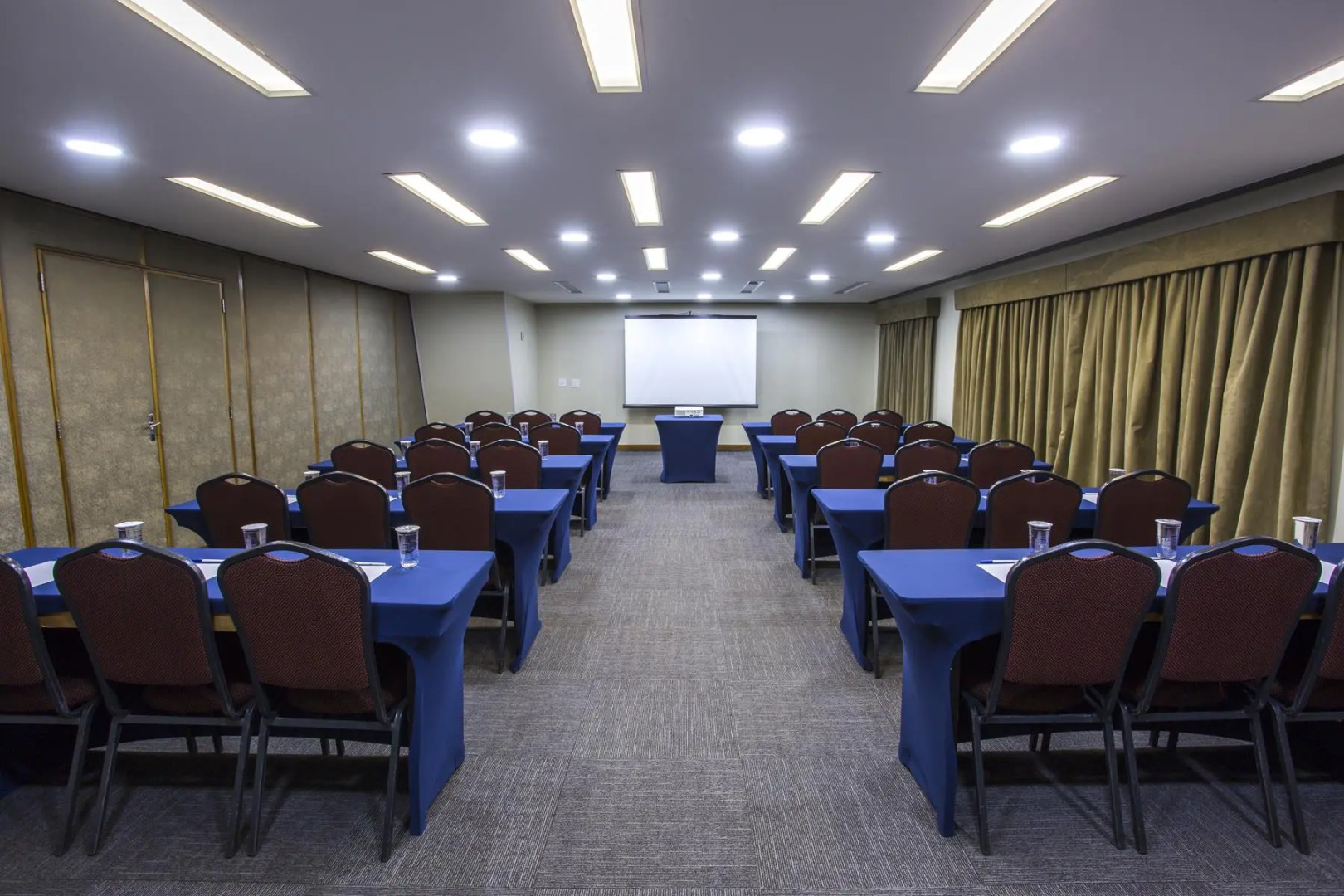 Photo - Estanplaza Nações Unidas