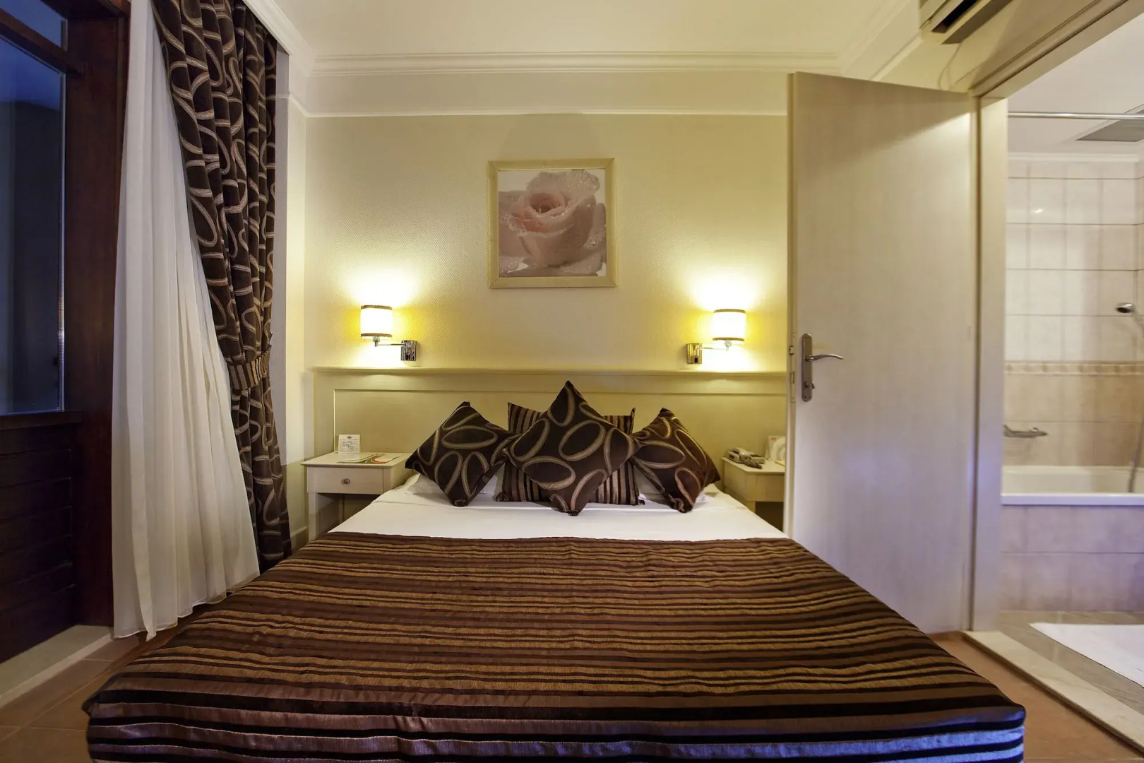 Photo - Champion Holiday Village