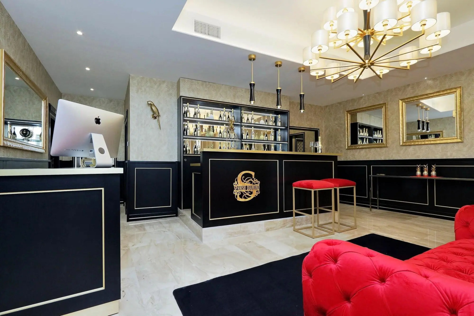 Photo - Spanish Diamond Luxury Suites & Jacuzzi