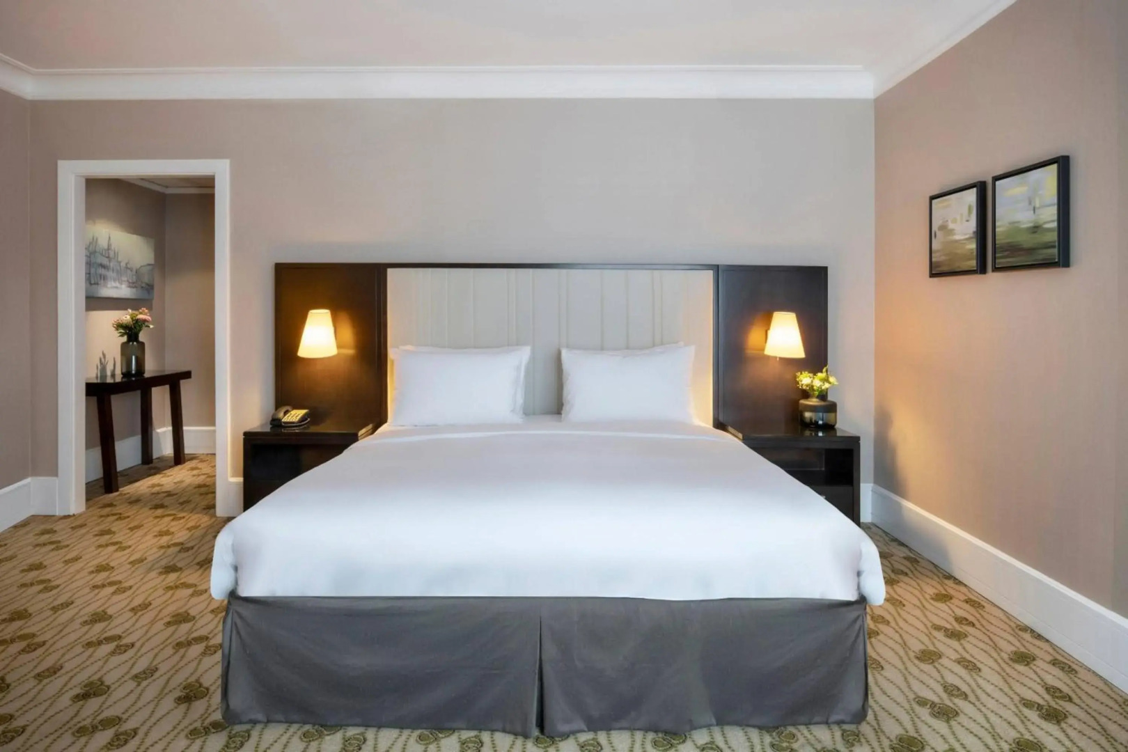 Photo - Renaissance Brussels Hotel