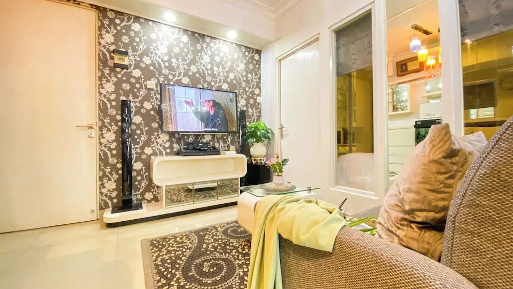 Good And Homey 1Br Apartment Mt Haryono Residence