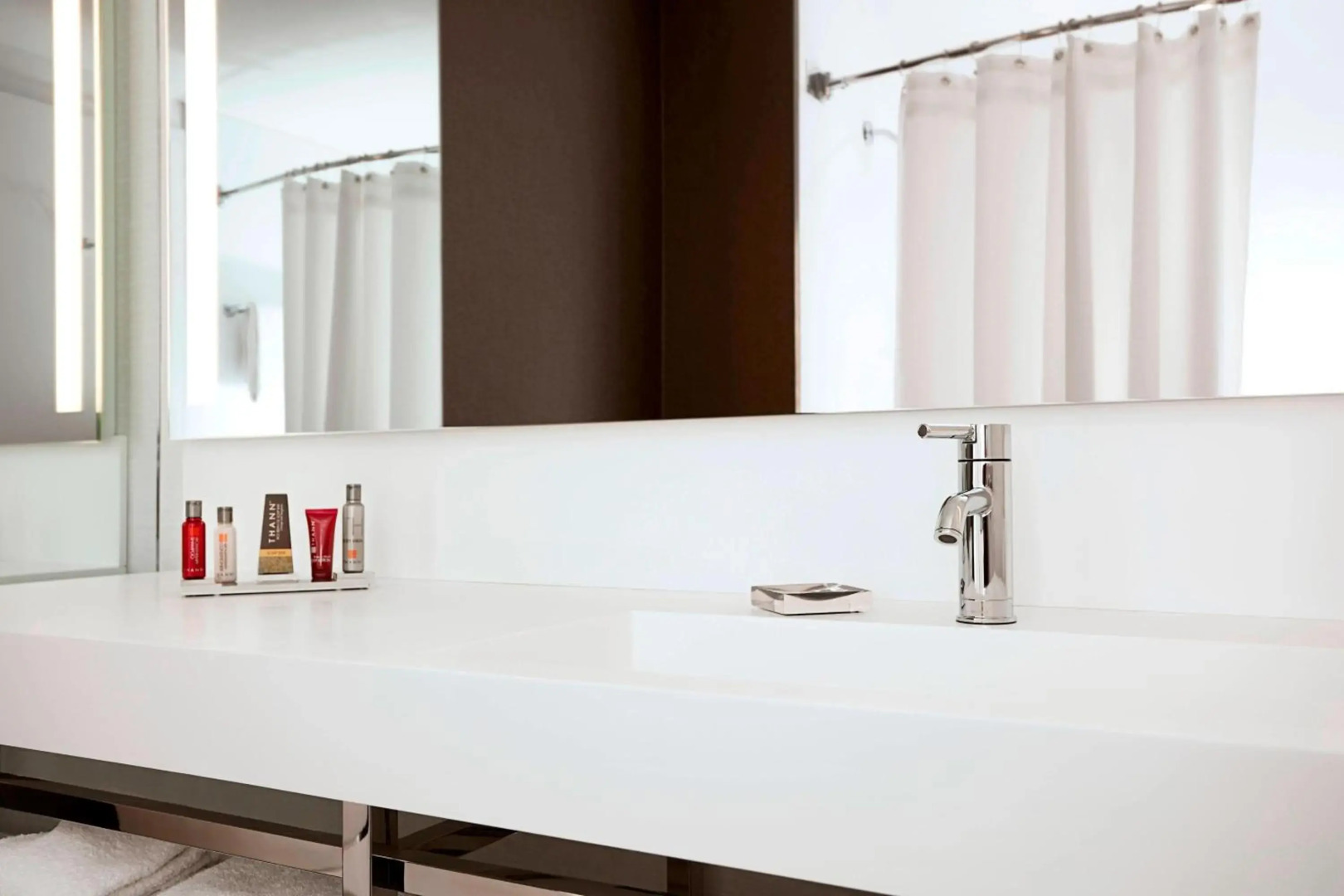 Photo - New York Marriott at the Brooklyn Bridge