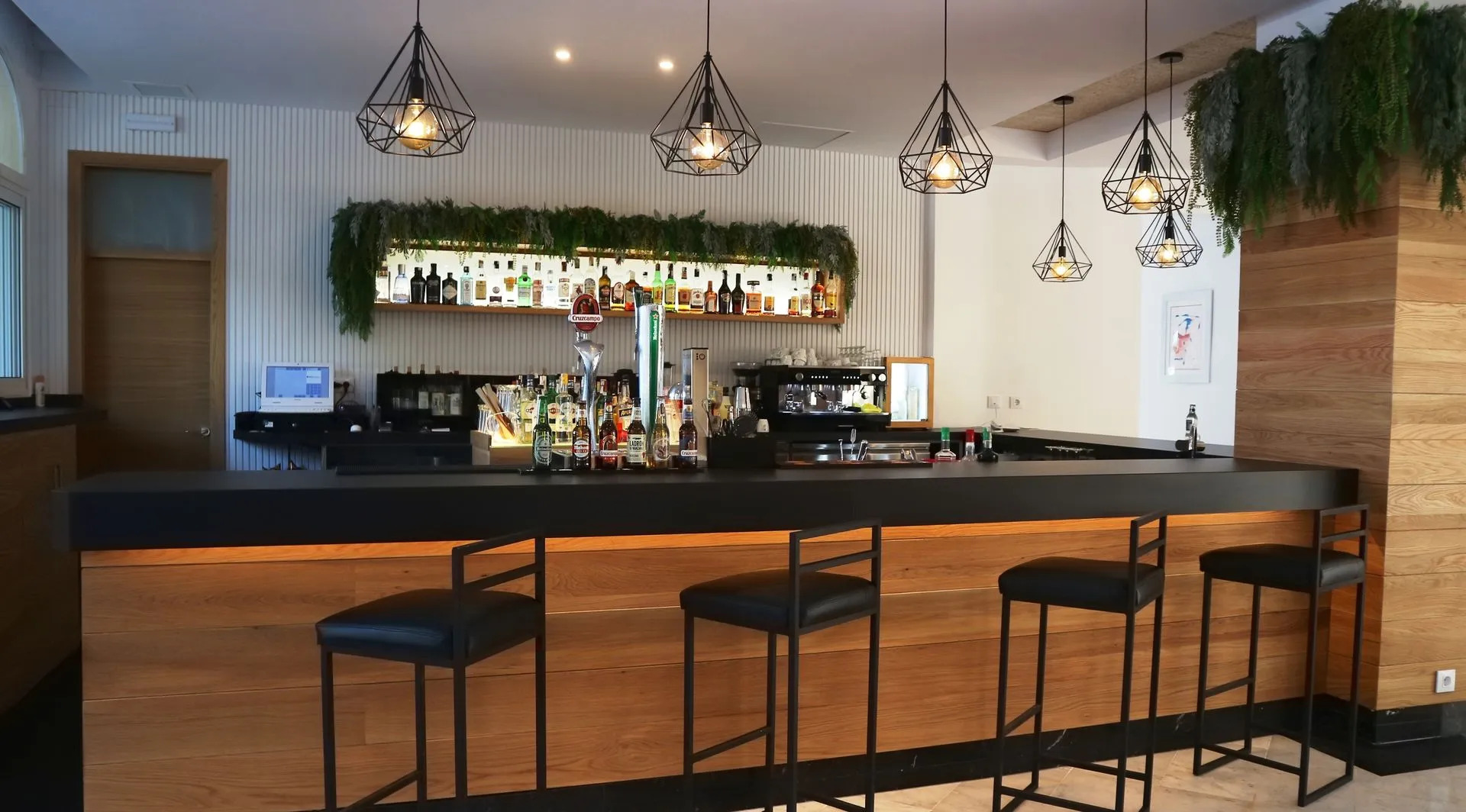 Foto - Comitas Floramar