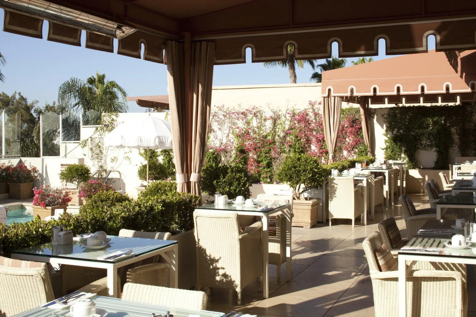 Photo - Sunset Tower Hotel