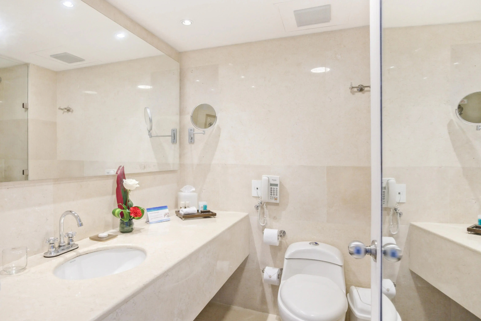 Foto - Hotel Las Americas Casa de Playa