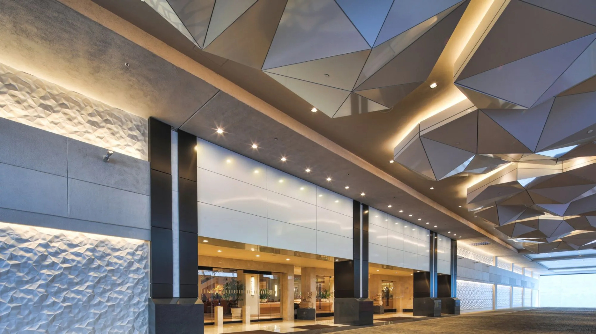 Photo - Hilton Los Angeles Airport