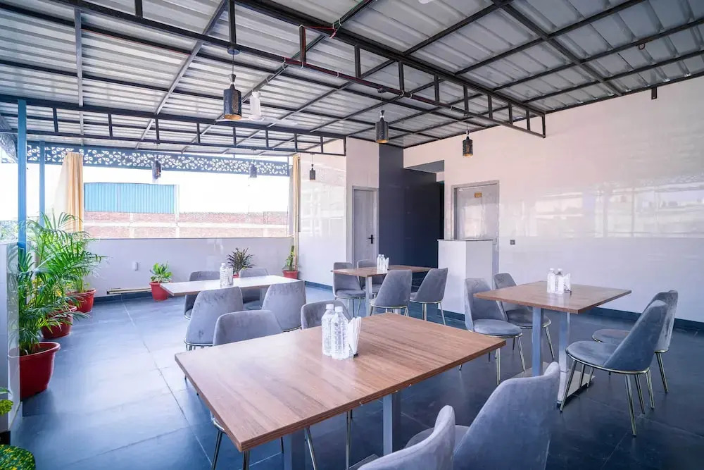 Foto - Treebo Gemstone