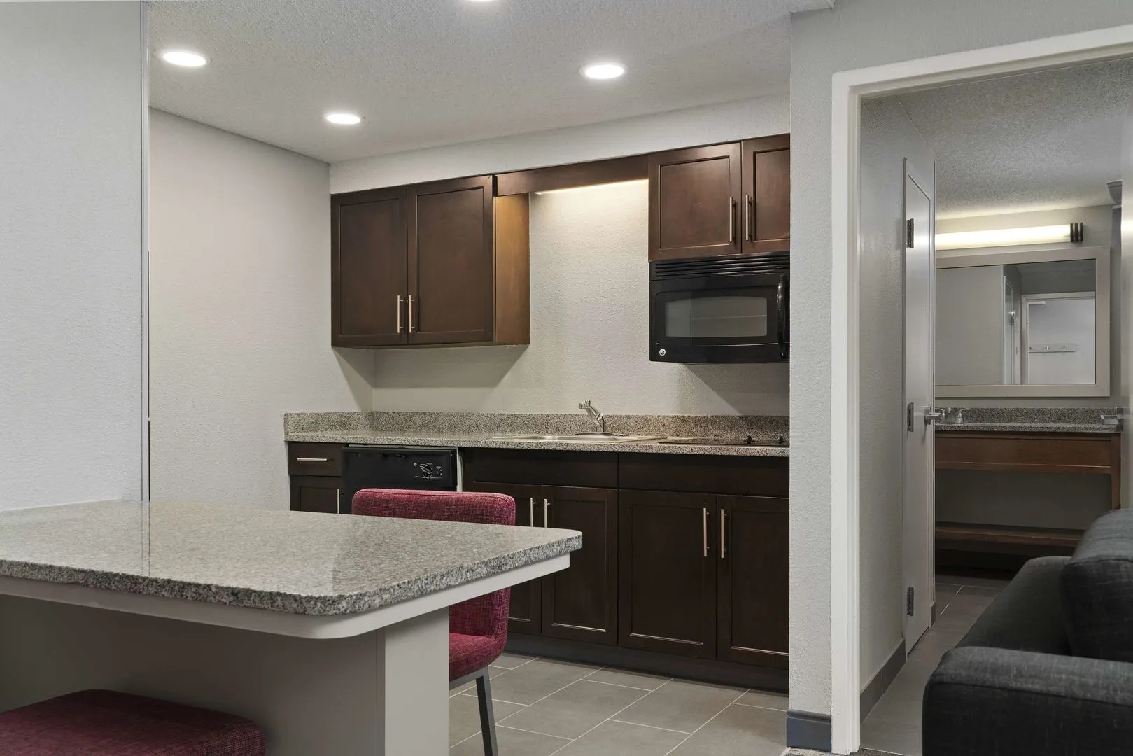 Photo - Hampton Inn & Suites Newport News (Oyster Point)