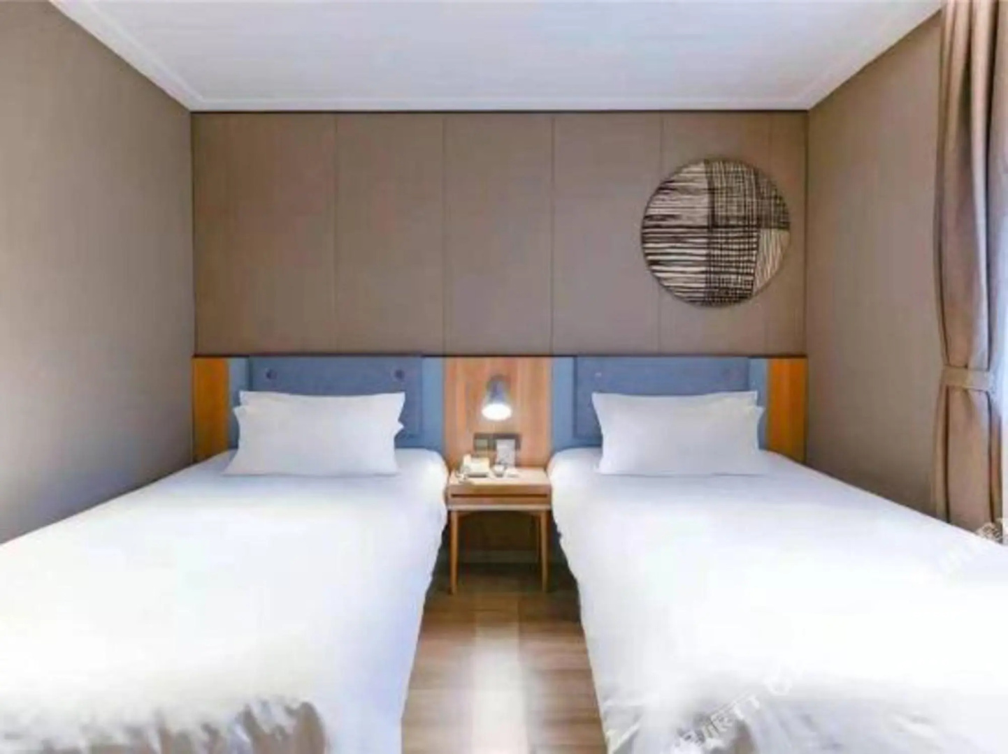 Homeinn · neo (Urumqi Medical University)