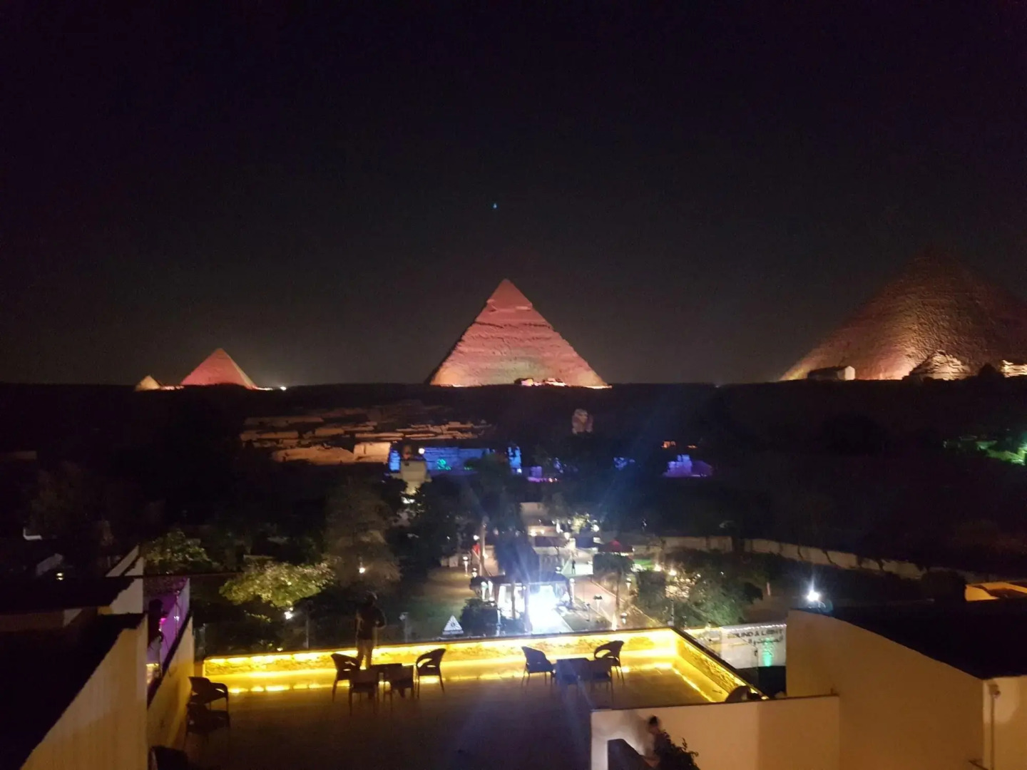 Foto - Pyramids