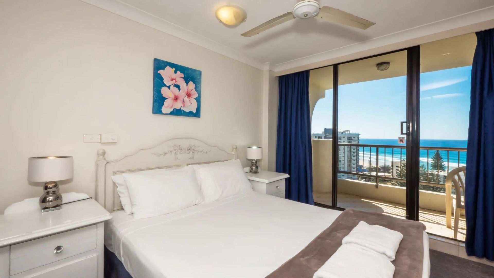 Photo - Aristocrat Apartments