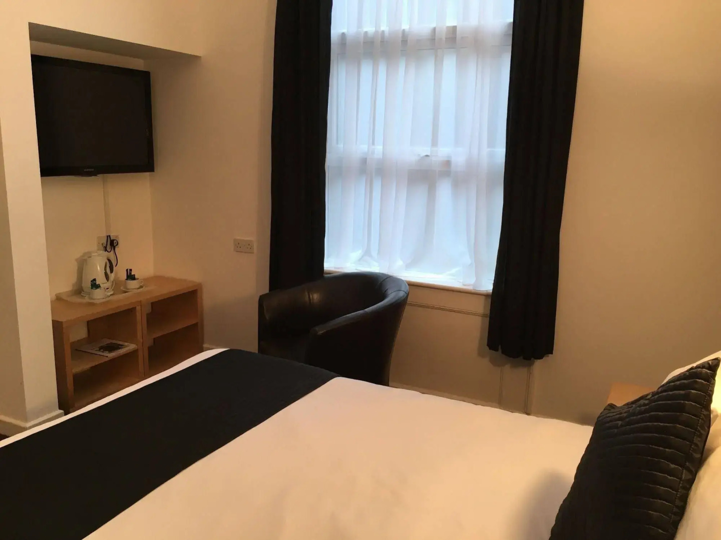 Photo - Lord Nelson Hotel-Lime Street Station Liverpool by Compass Hospitality