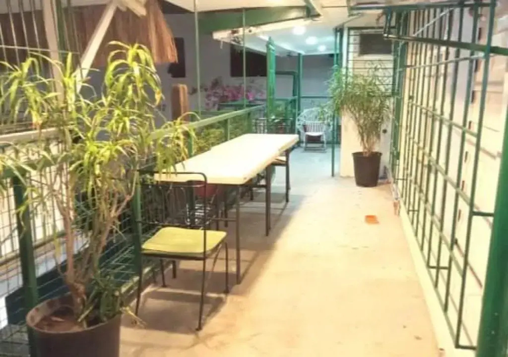 Photo - Airport Hostel