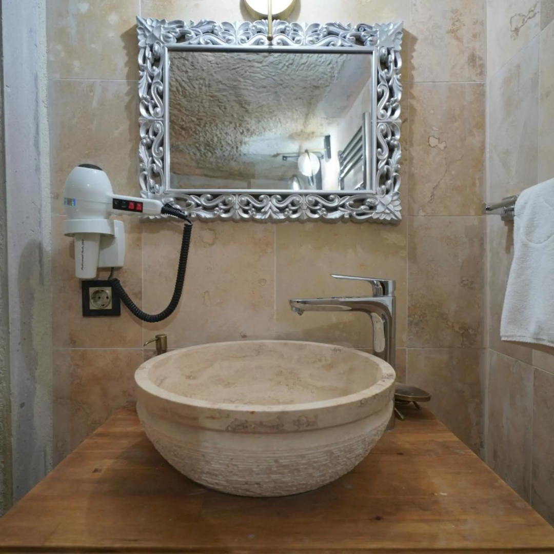 Photo - Travel Inn Cave Hotel