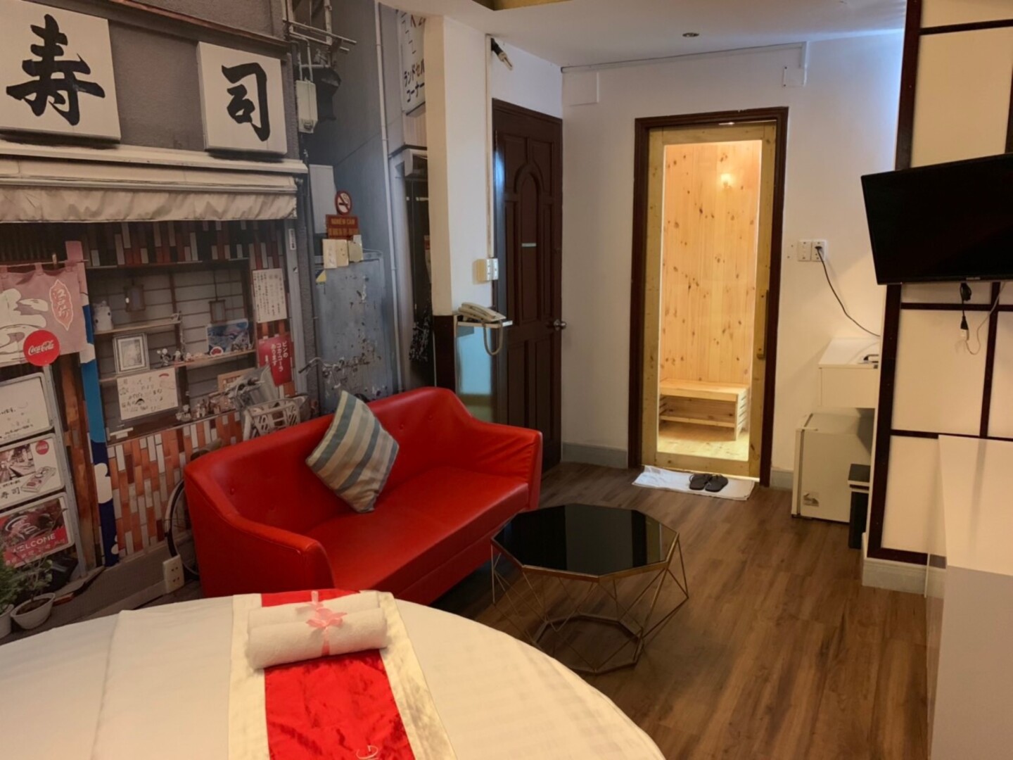 Photo - Quỳnh Hương Hotel SG - by BAY LUXURY