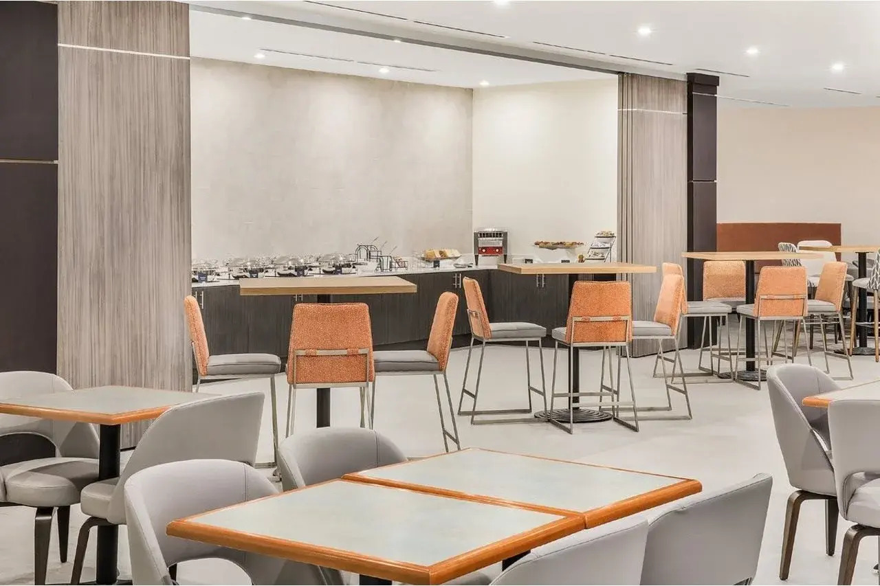 Photo - Crowne Plaza Orlando - Lake Buena Vista by IHG