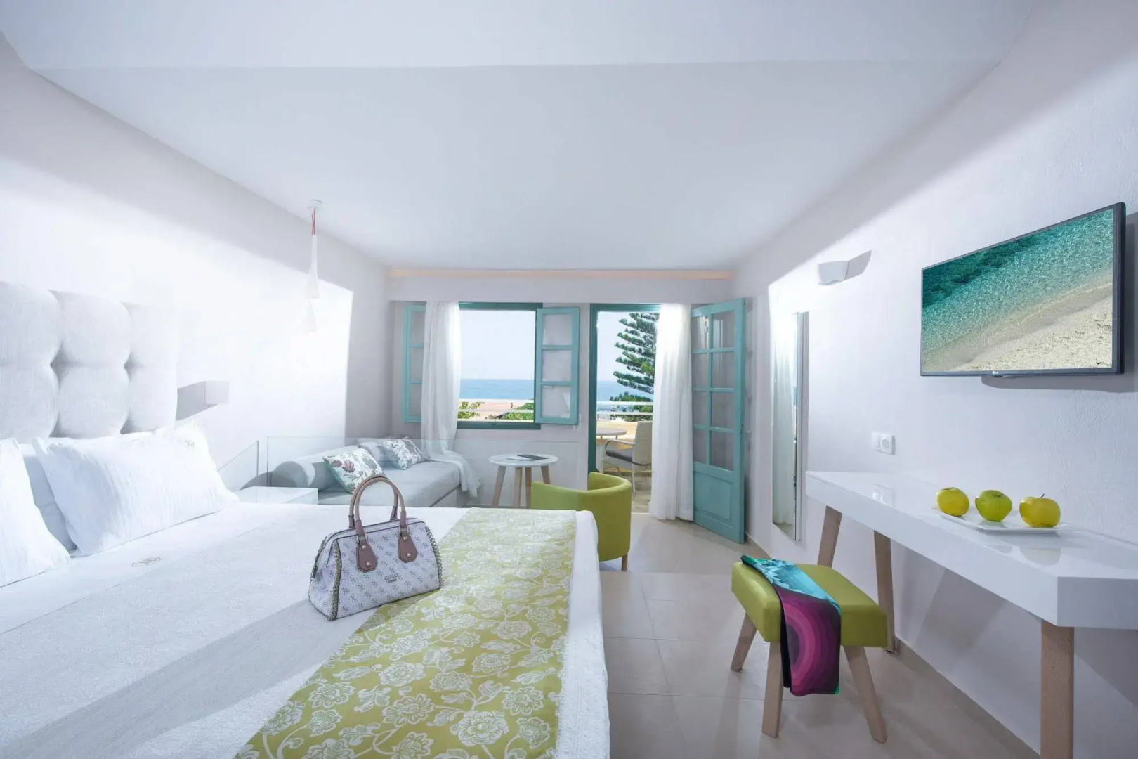 Photo - Petra Beach Hotel