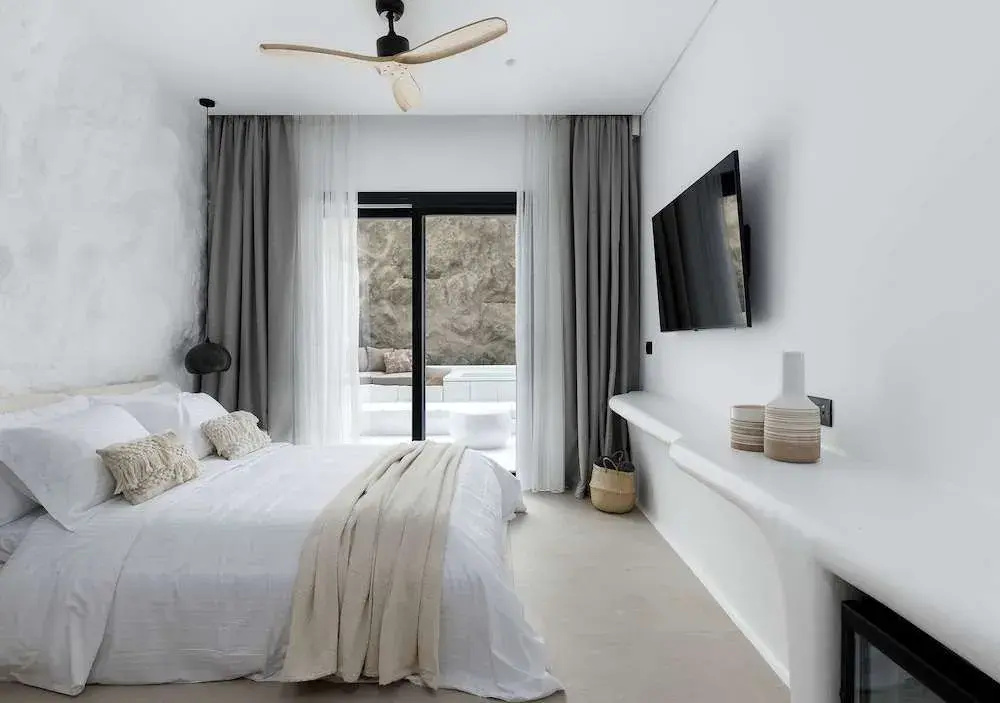 Photo - WhiteArt Suites