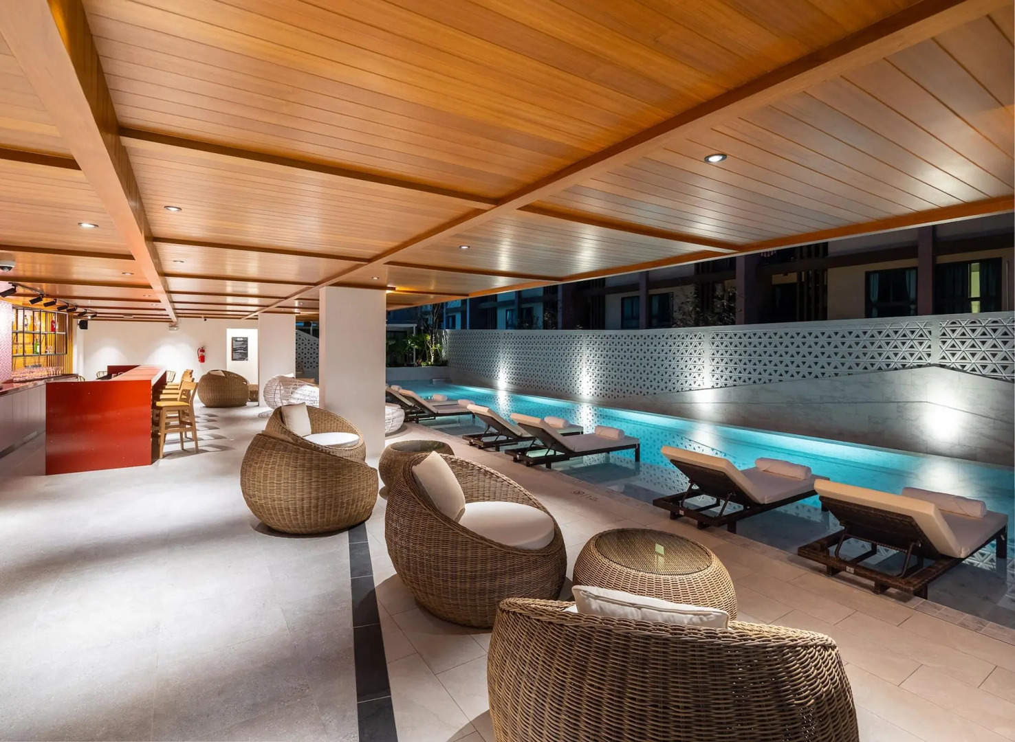 Photo - Travelodge Phuket Town