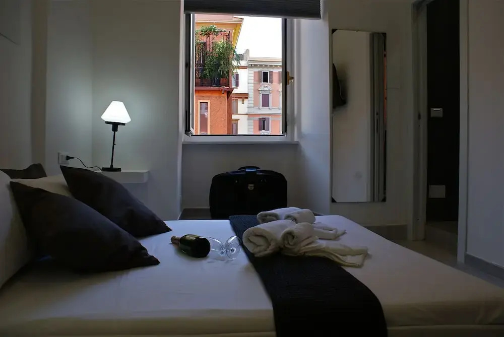 Photo - Empire Suites