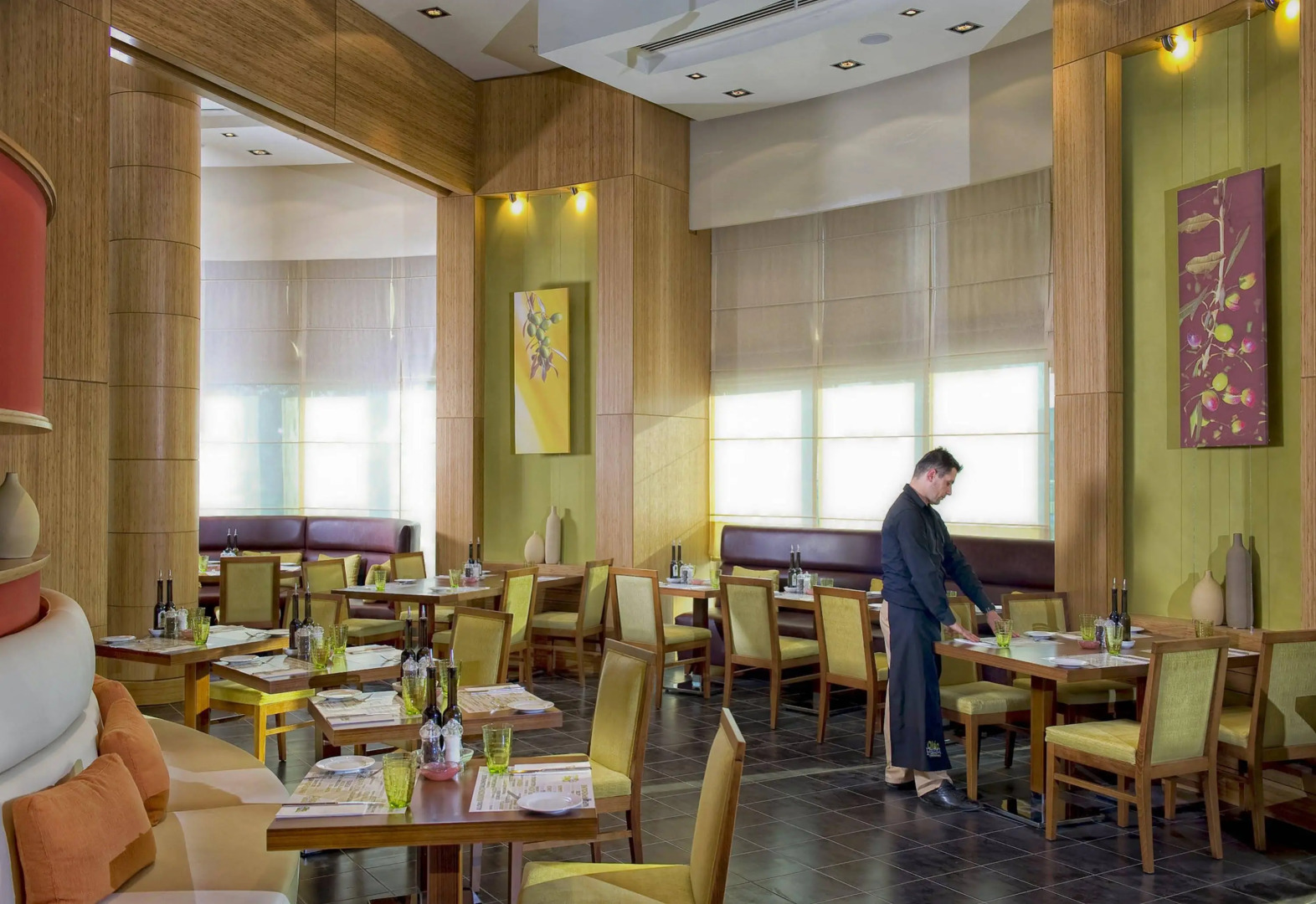 Photo - Delta Hotels Istanbul West