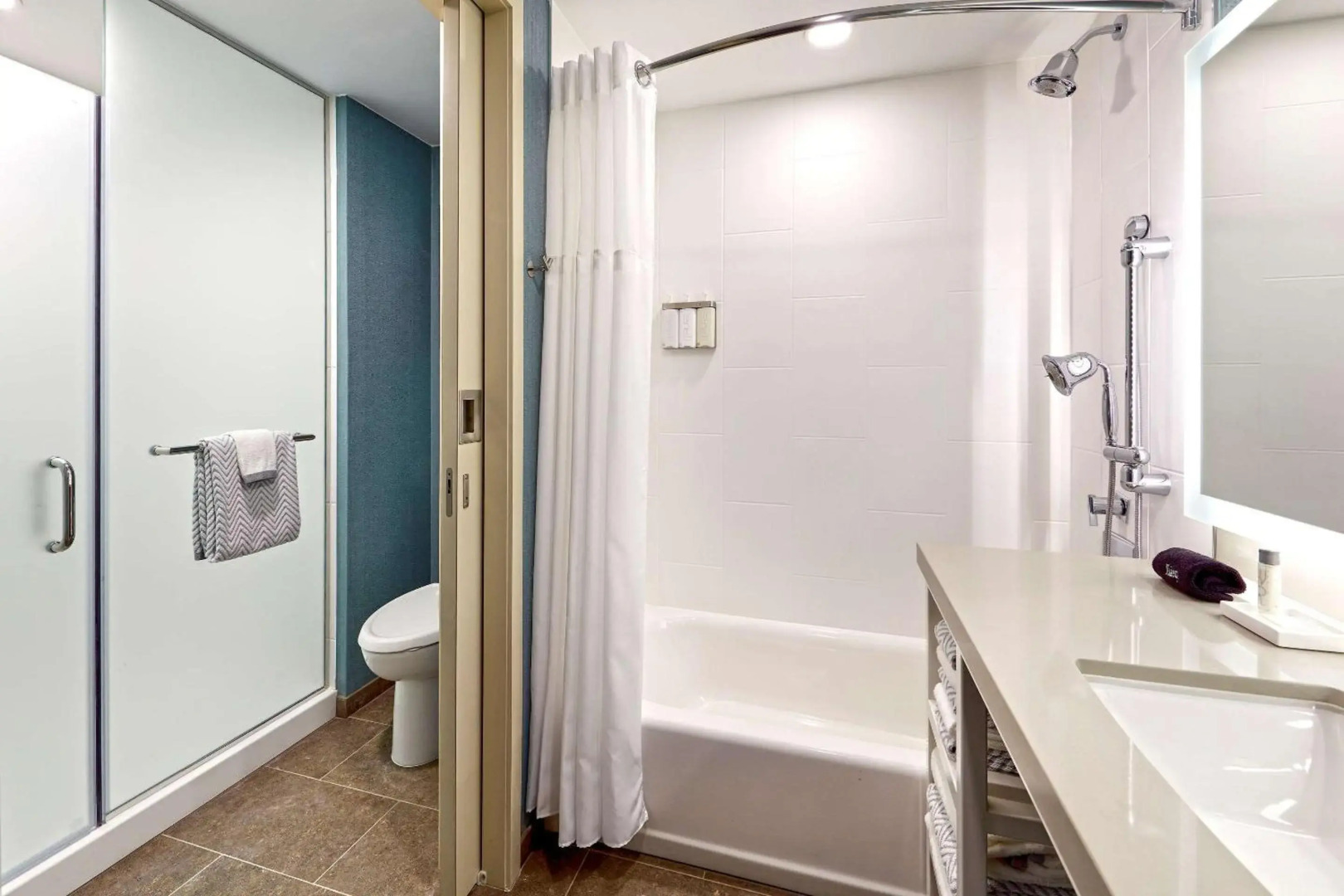 Photo - Candlewood Suites Anaheim - Resort Area by IHG