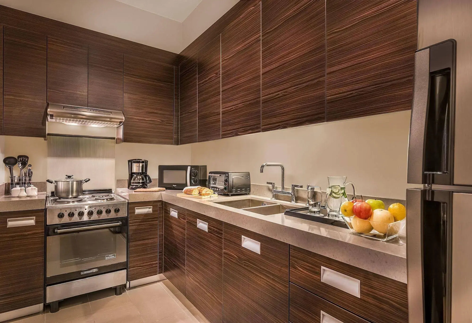 Foto - Aruga Apartments by Rockwell Makati