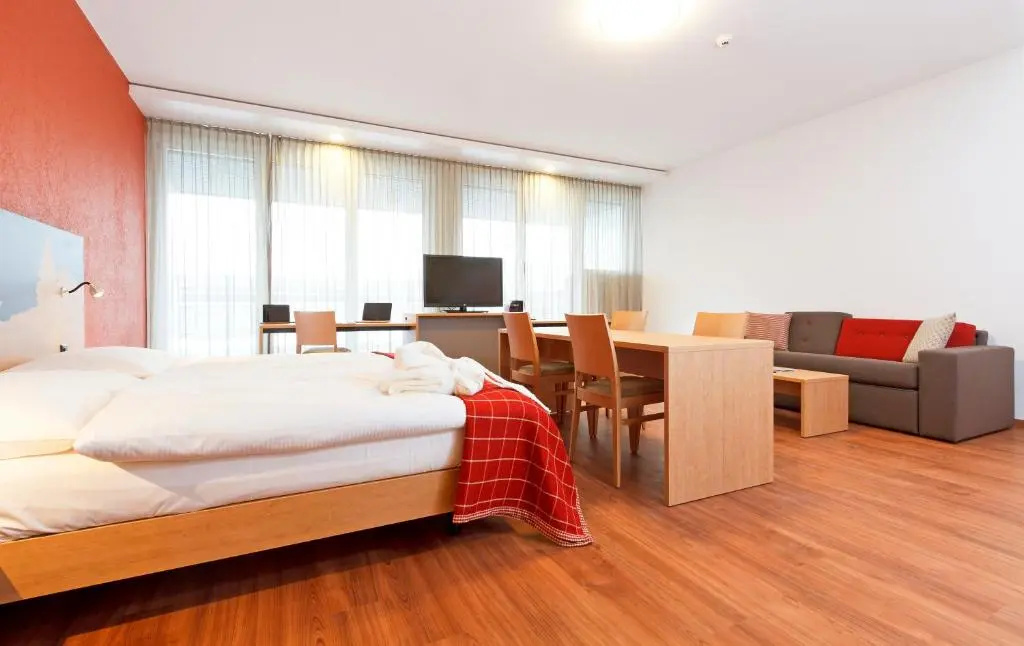 Photo - SwissEver Hotel Zug